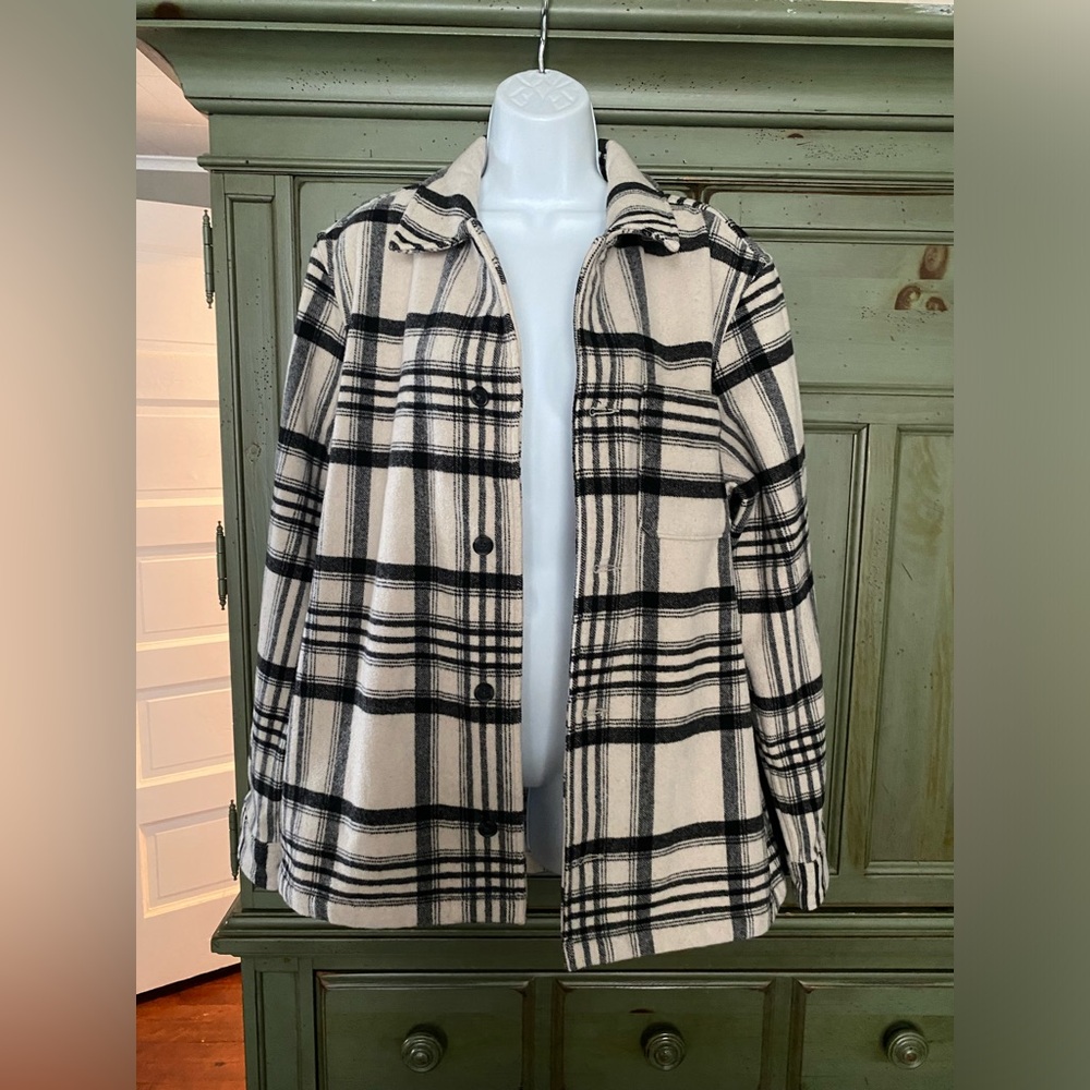 Express Plaid Jacket - Picture 2 of 8